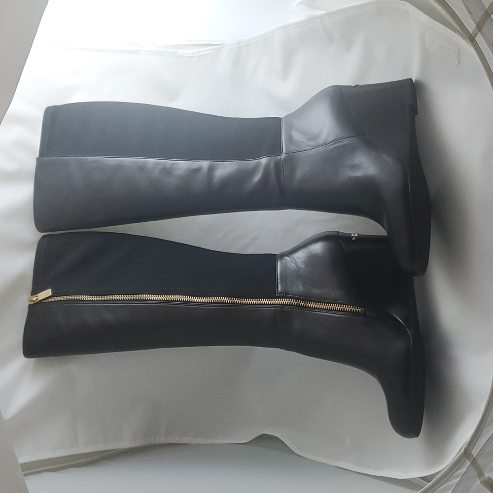 MICHAEL KORS BROMLEY RARE GOLD ZIPPER WEDGE BOOTS size 6